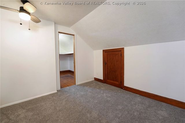 127 Main Avenue, Nitro, WV 25173
