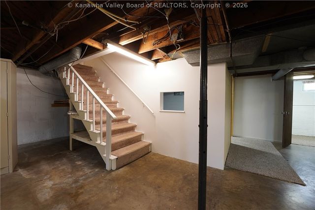 127 Main Avenue, Nitro, WV 25173