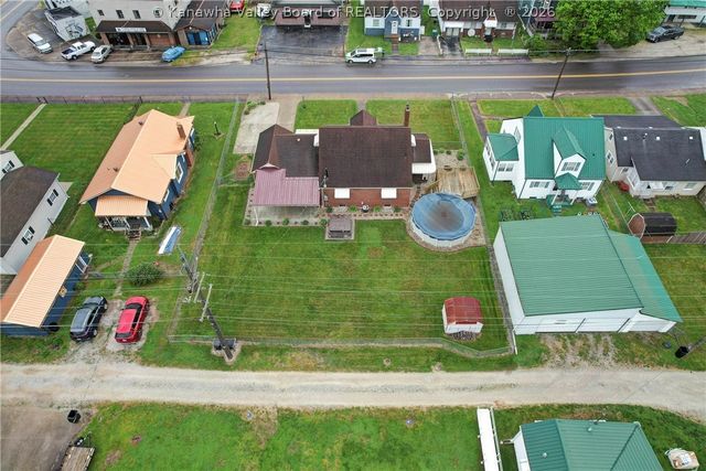 127 Main Avenue, Nitro, WV 25173