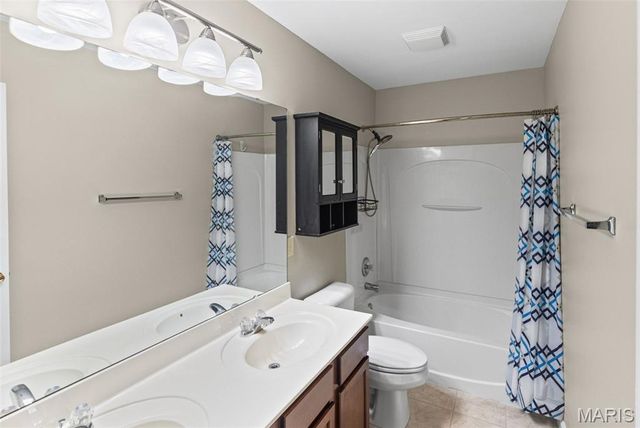 2067 Celebration Park Circle, Belleville, IL 62220