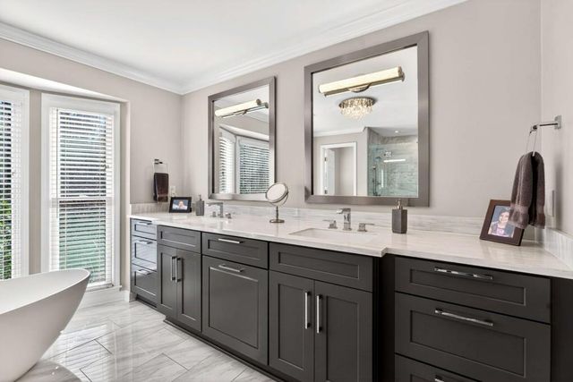 7745 Dunvegan Close, Sandy Springs, GA 30350