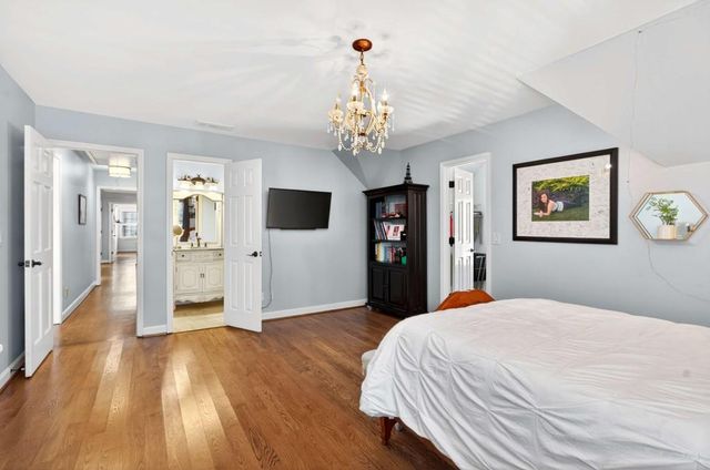 7745 Dunvegan Close, Sandy Springs, GA 30350