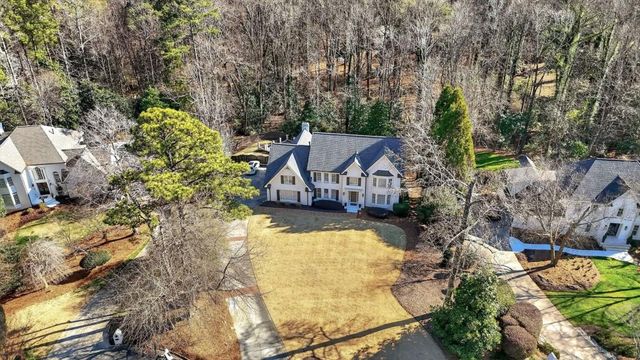 7745 Dunvegan Close, Sandy Springs, GA 30350