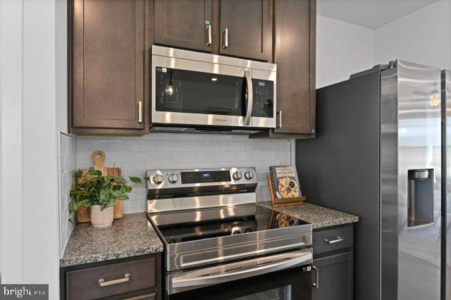 245 MONROE AVE, Ranson, WV 25438