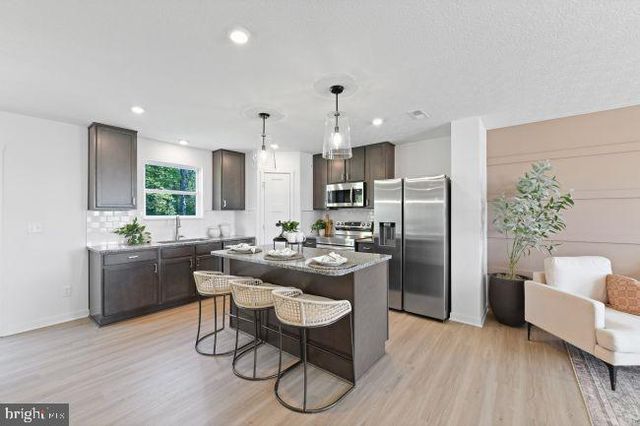 245 MONROE AVE, Ranson, WV 25438