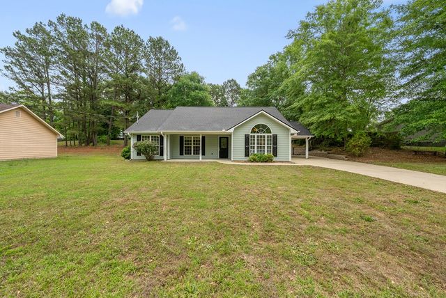 212 N Philadelphia Avenue, Phenix City, AL 36877