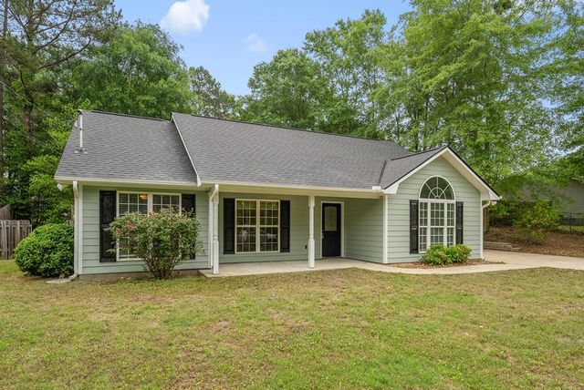 212 N Philadelphia Avenue, Phenix City, AL 36877