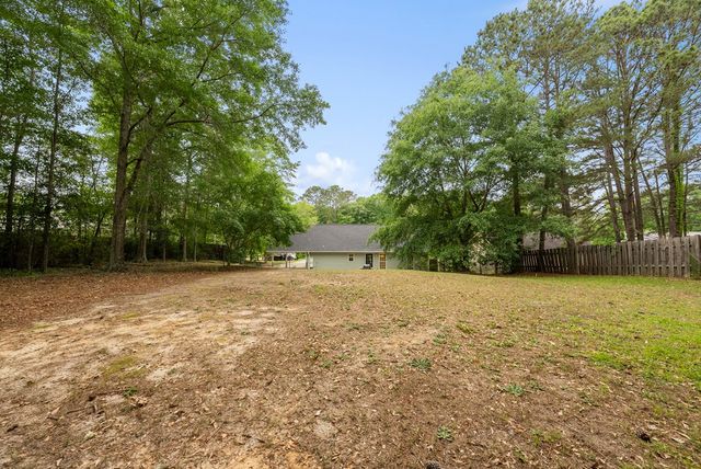 212 N Philadelphia Avenue, Phenix City, AL 36877