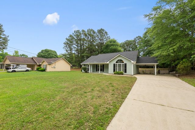 212 N Philadelphia Avenue, Phenix City, AL 36877