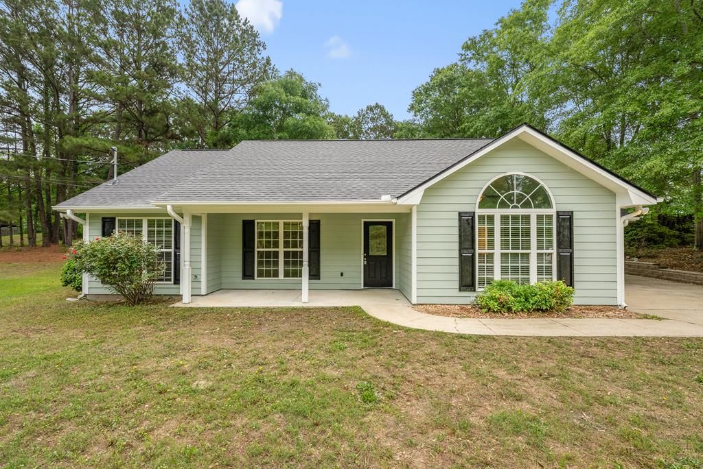 212 N Philadelphia Avenue, Phenix City, AL 36877