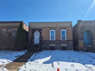 5238 Alabama Avenue, St Louis, MO 63111