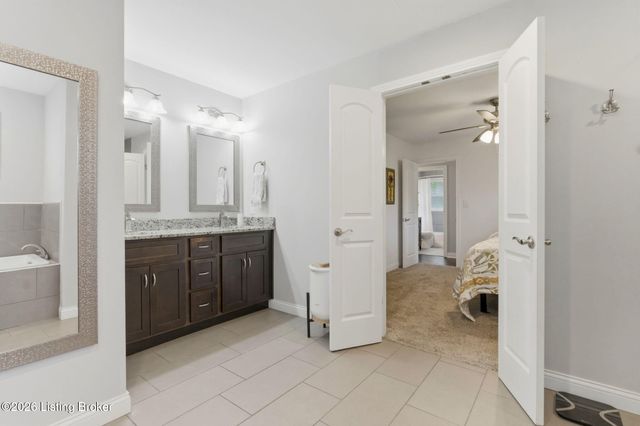 706 Beechwood Rd, Louisville, KY 40207