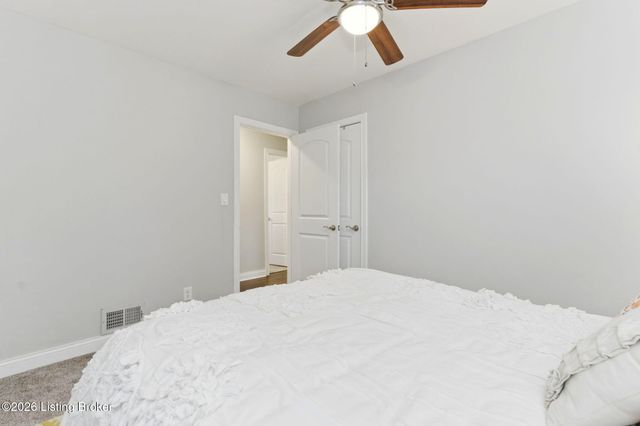 706 Beechwood Rd, Louisville, KY 40207