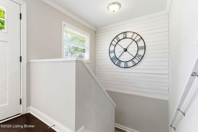 706 Beechwood Rd, Louisville, KY 40207