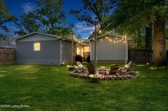 706 Beechwood Rd, Louisville, KY 40207