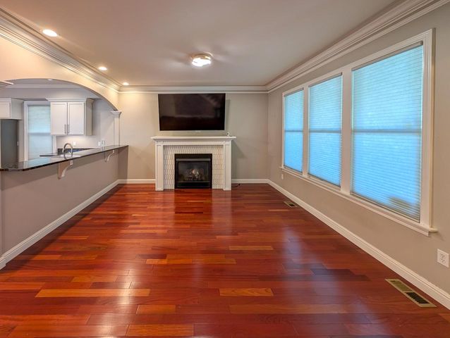 2042 N 2nd STREET, Milwaukee, WI 53212