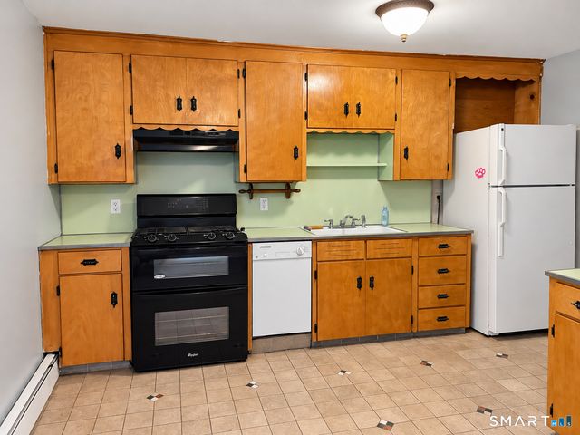30 Smith Street, Danbury, CT 06810