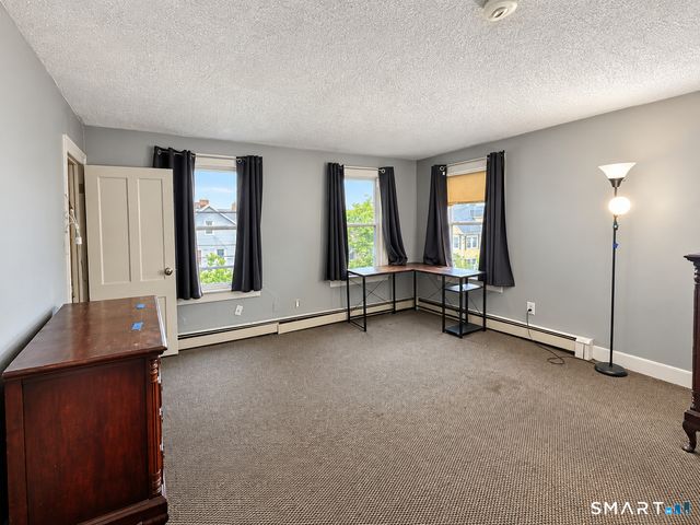 30 Smith Street, Danbury, CT 06810