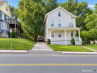 30 Smith Street, Danbury, CT 06810
