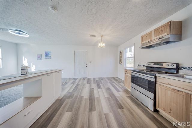 26650 Samantha Lane, Waynesville, MO 65583