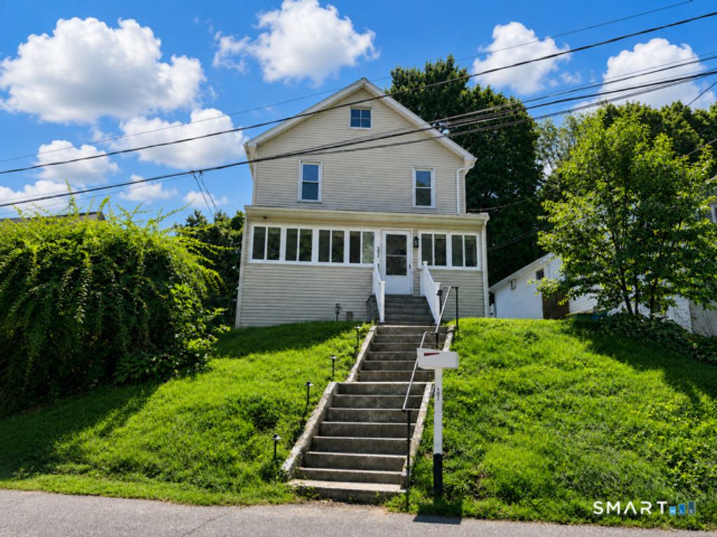 302 Lakeview Avenue, Waterbury, CT 06705