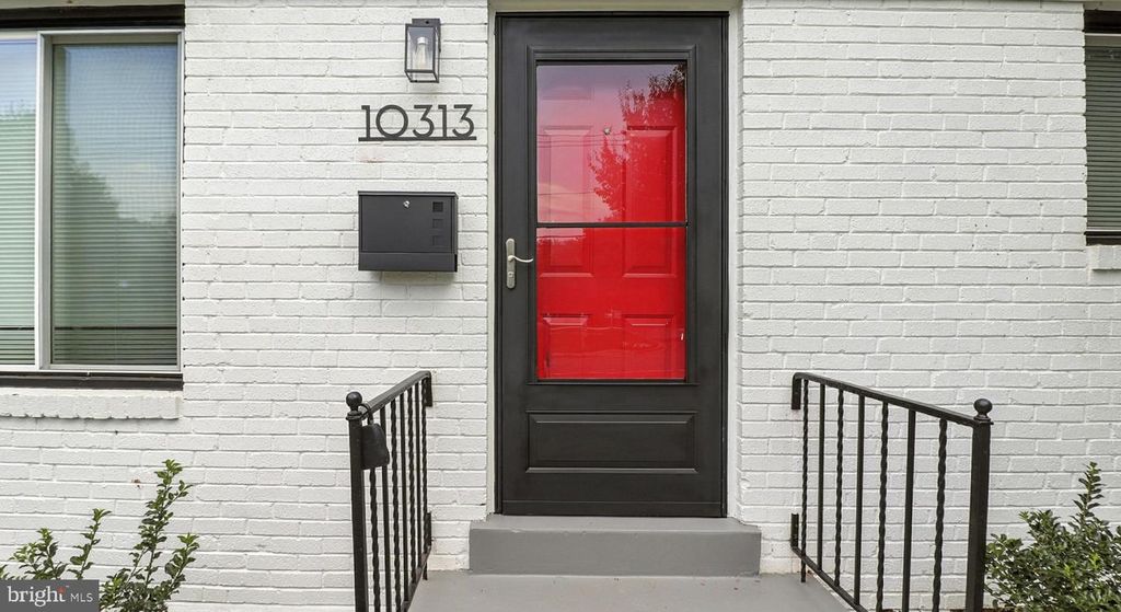 10313 SUMMIT AVE, Kensington, MD 20895