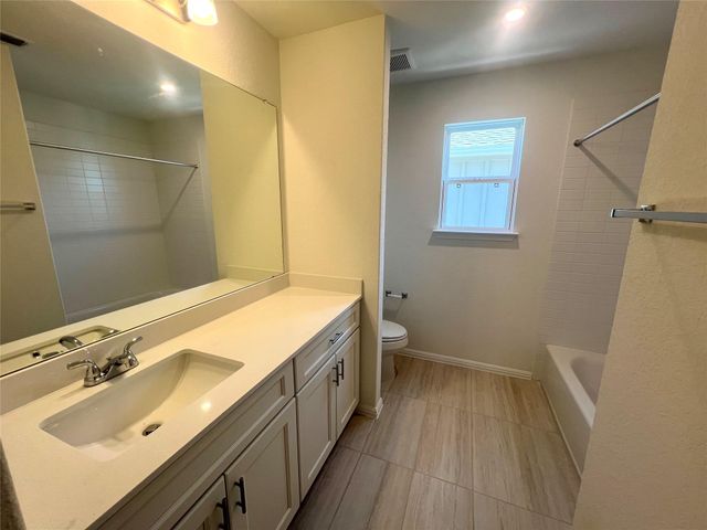 429 Young ST, Buda, TX 78610