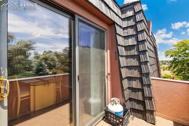 2927 Mesa Road C, Colorado Springs, CO 80904