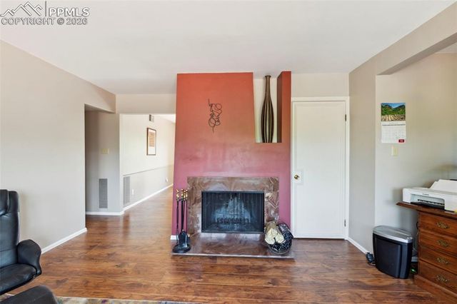 2927 Mesa Road C, Colorado Springs, CO 80904