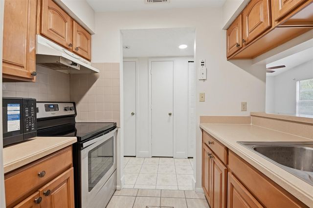 4800 S SEMORAN BOULEVARD 107, Orlando, FL 32822