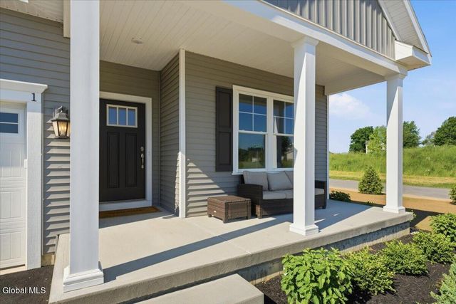 1 Clover Leaf Drive, Halfmoon, NY 12065