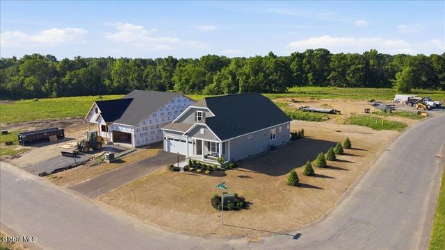 1 Clover Leaf Drive, Halfmoon, NY 12065
