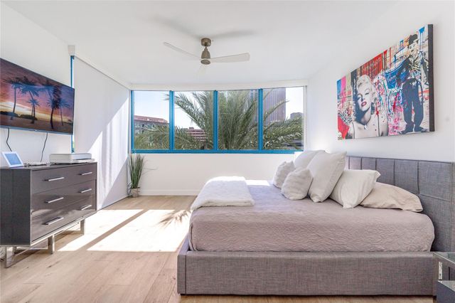 333 Las Olas Way 404, Fort Lauderdale, FL 33301
