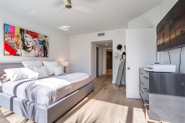333 Las Olas Way 404, Fort Lauderdale, FL 33301