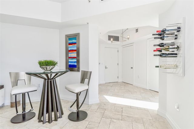 333 Las Olas Way 404, Fort Lauderdale, FL 33301
