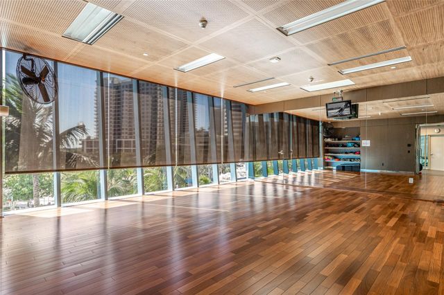 333 Las Olas Way 404, Fort Lauderdale, FL 33301