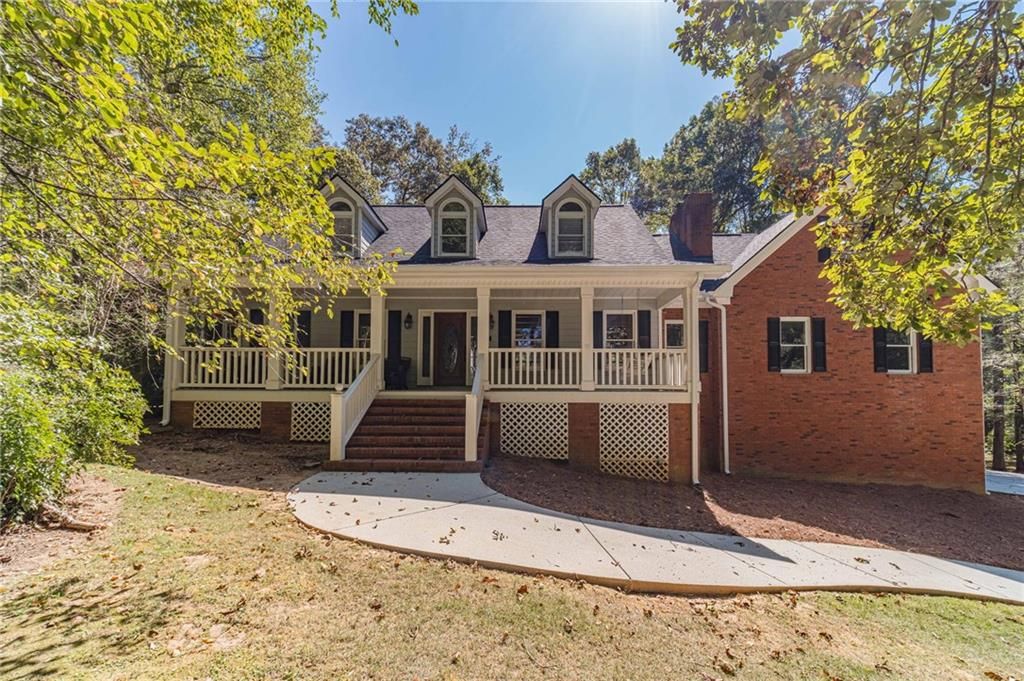 4745 Matthews Park Drive, Snellville, GA 30039