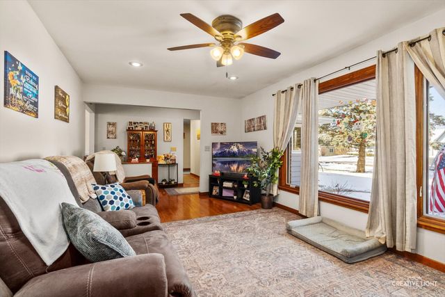 128 Edgebrook Drive, Sandwich, IL 60548