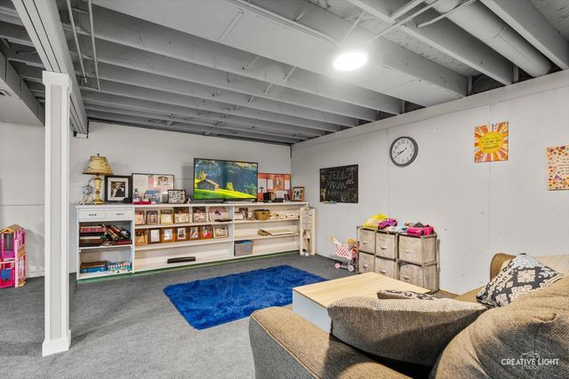 128 Edgebrook Drive, Sandwich, IL 60548