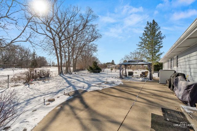 128 Edgebrook Drive, Sandwich, IL 60548