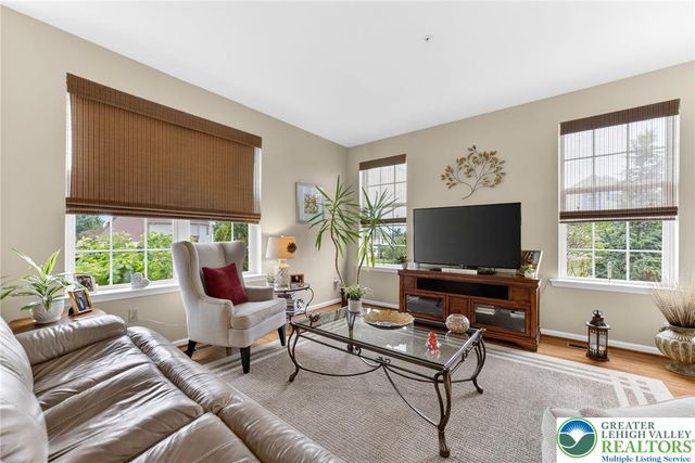 5440 Spring Ridge Drive West, Macungie Boro, PA 18062