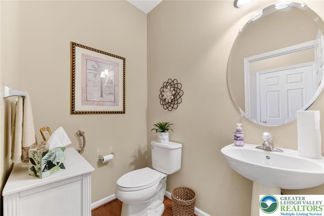 5440 Spring Ridge Drive West, Macungie Boro, PA 18062