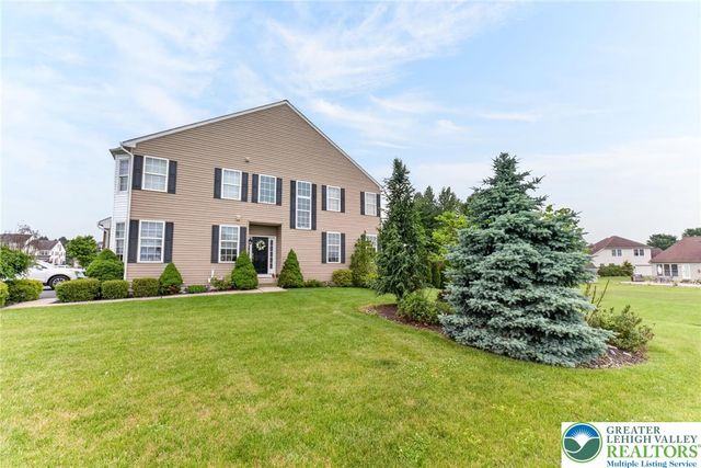 5440 Spring Ridge Drive West, Macungie Boro, PA 18062