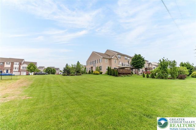 5440 Spring Ridge Drive West, Macungie Boro, PA 18062