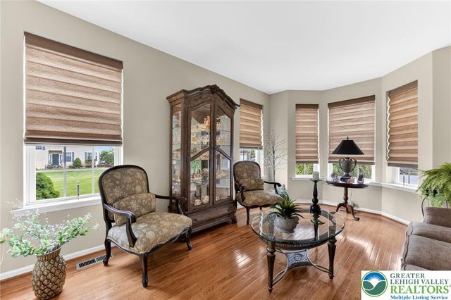 5440 Spring Ridge Drive West, Macungie Boro, PA 18062
