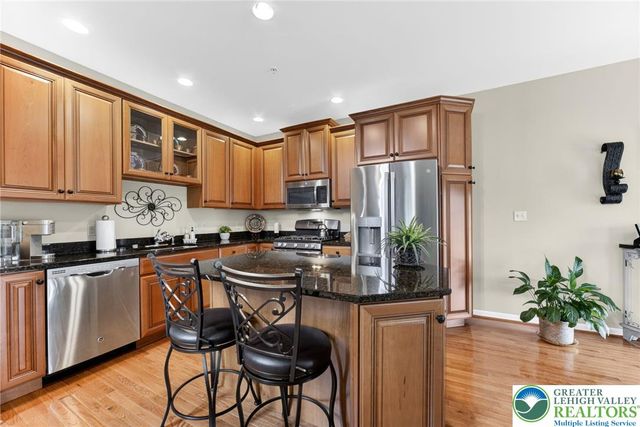 5440 Spring Ridge Drive West, Macungie Boro, PA 18062