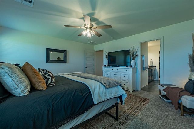 1017 Heritage Hills Drive, Tuttle, OK 73089