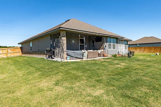 1017 Heritage Hills Drive, Tuttle, OK 73089