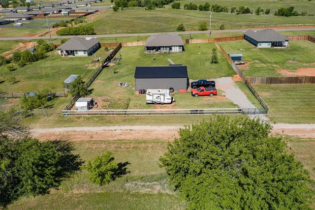 1017 Heritage Hills Drive, Tuttle, OK 73089