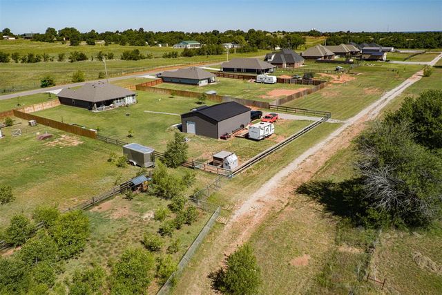1017 Heritage Hills Drive, Tuttle, OK 73089